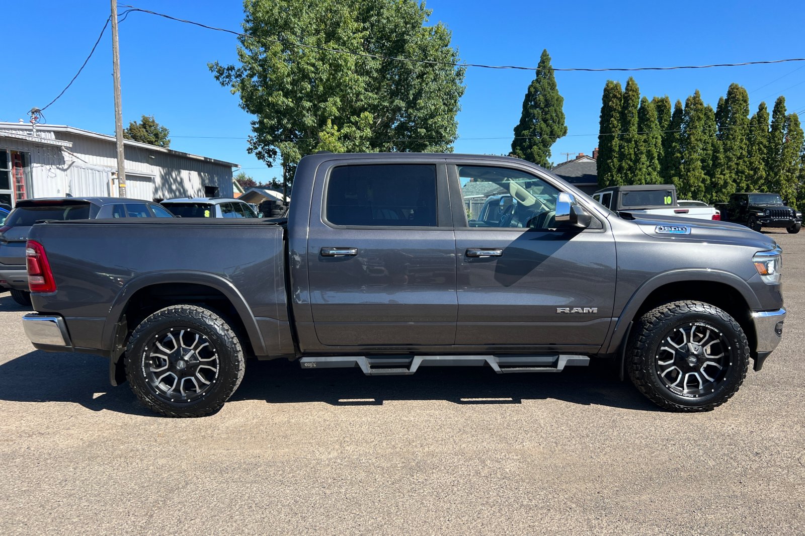 2021 Ram 1500 Laramie photo 2