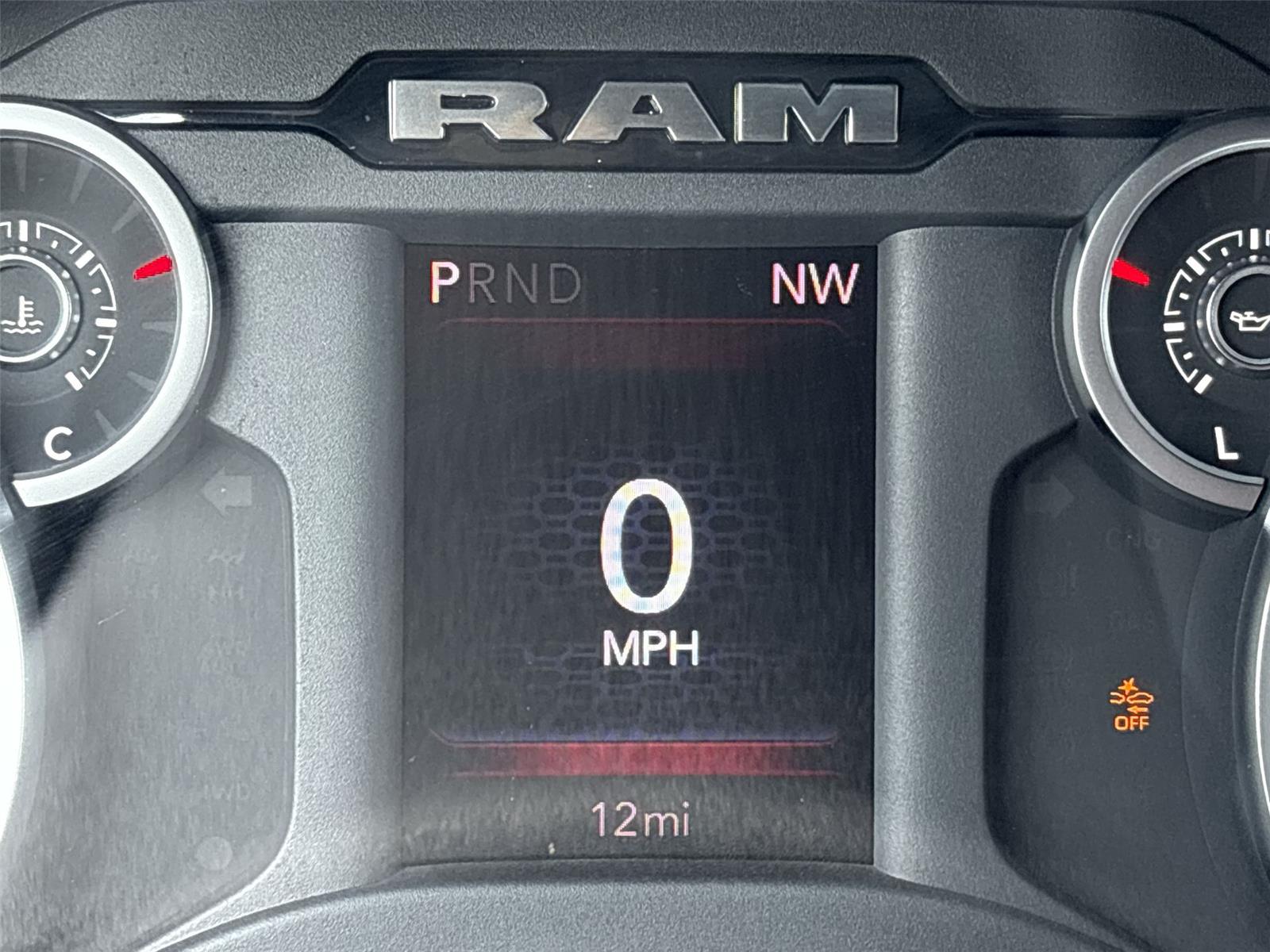 2026 Ram 3500 Tradesman photo 16