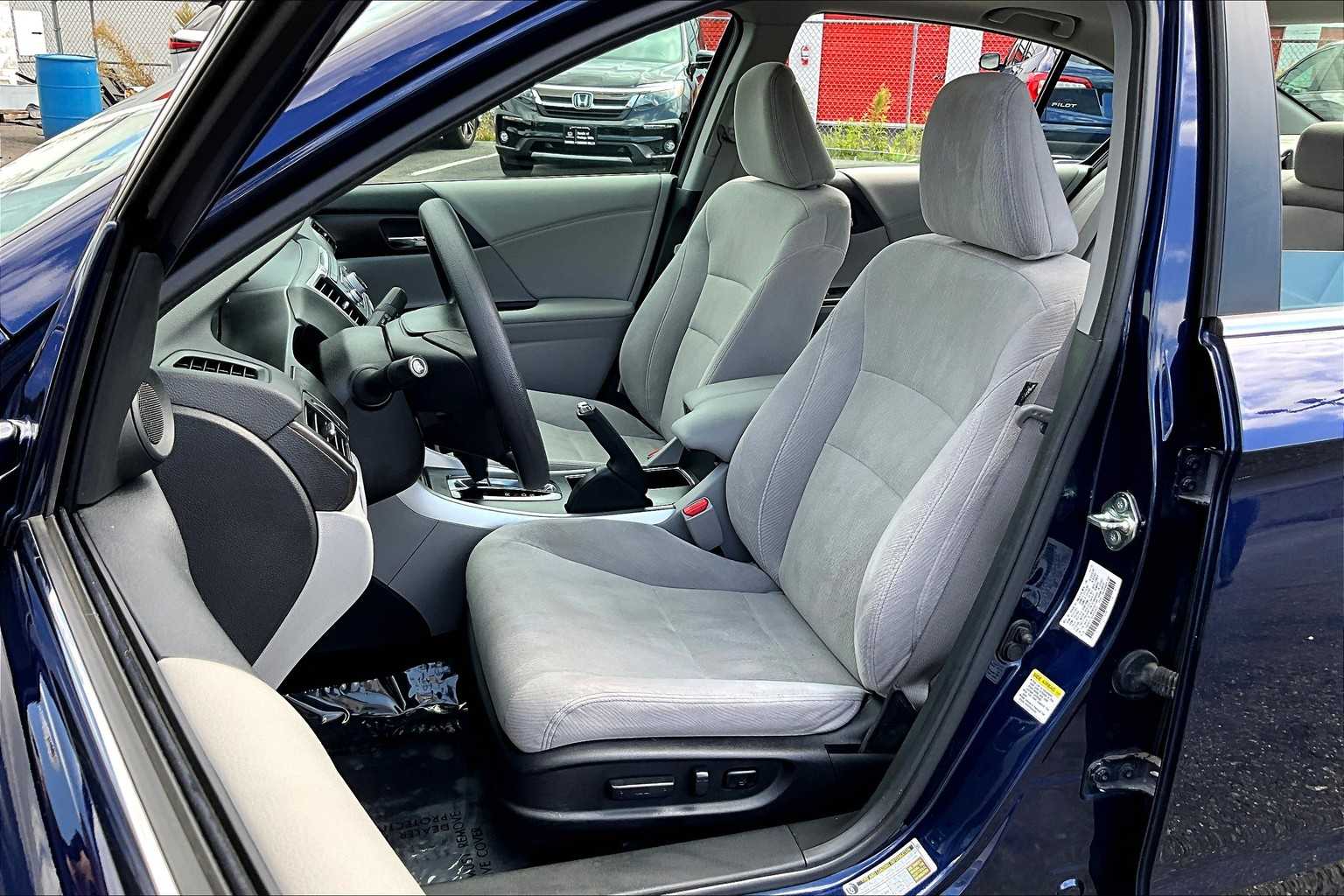 2014 Honda Accord EX photo 6