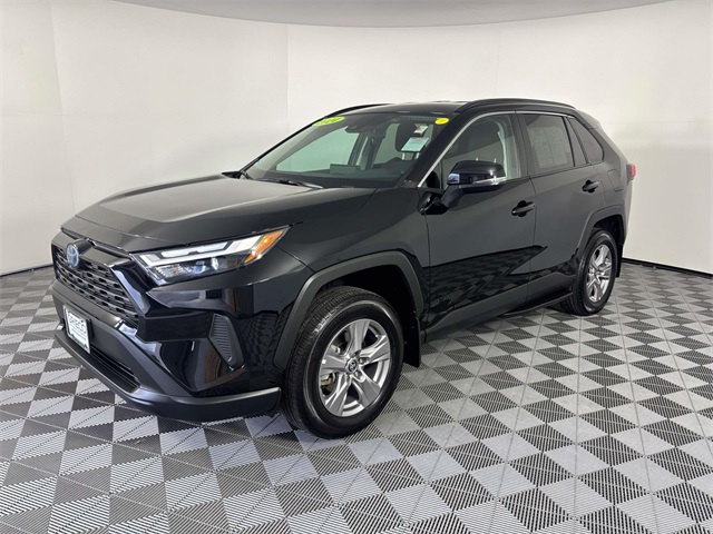 2024 Toyota RAV4 Hybrid LE photo 3
