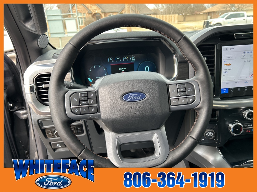 2025 Ford F-150 Lariat photo 14