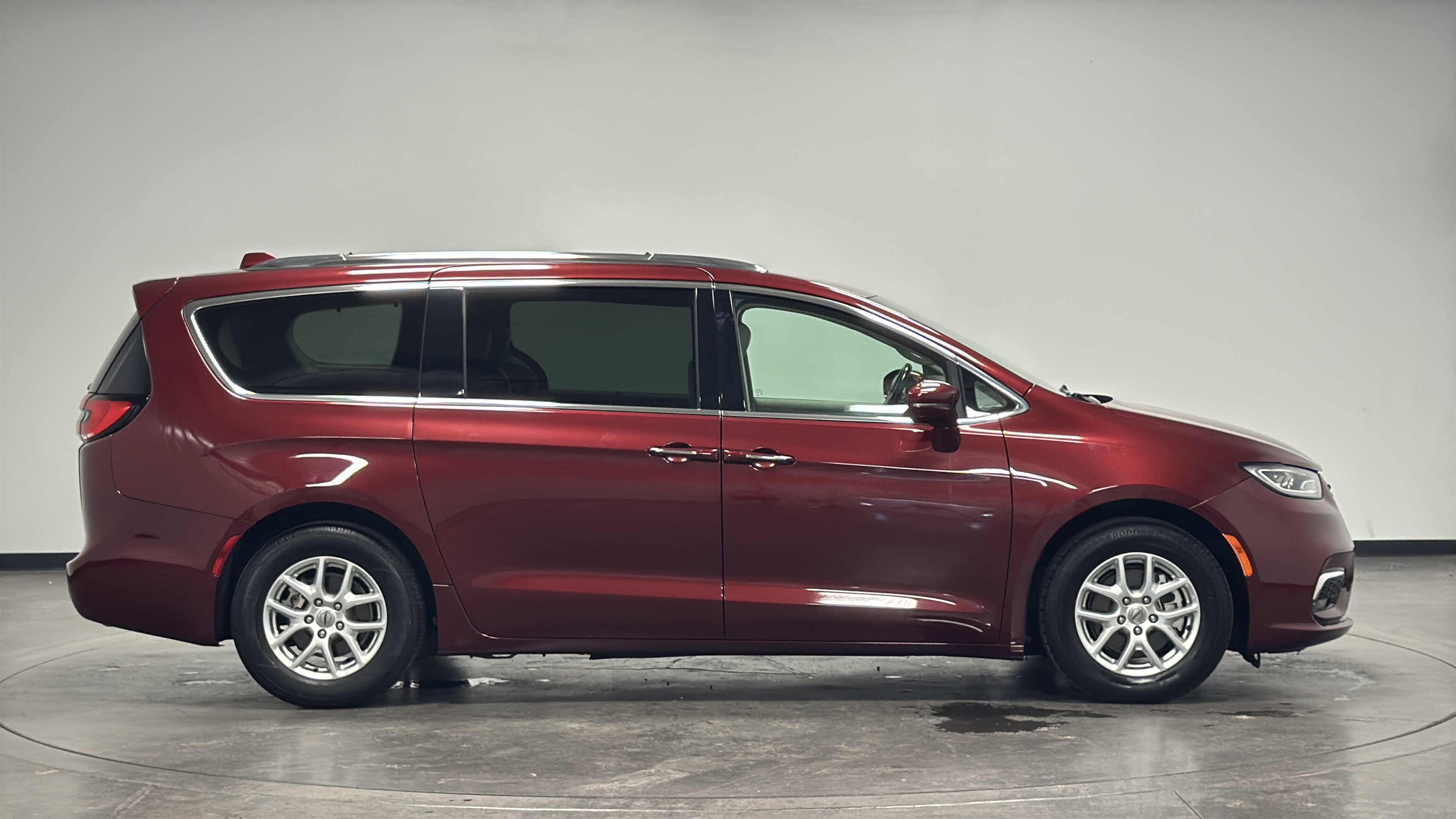 2021 Chrysler Pacifica Touring L photo 8