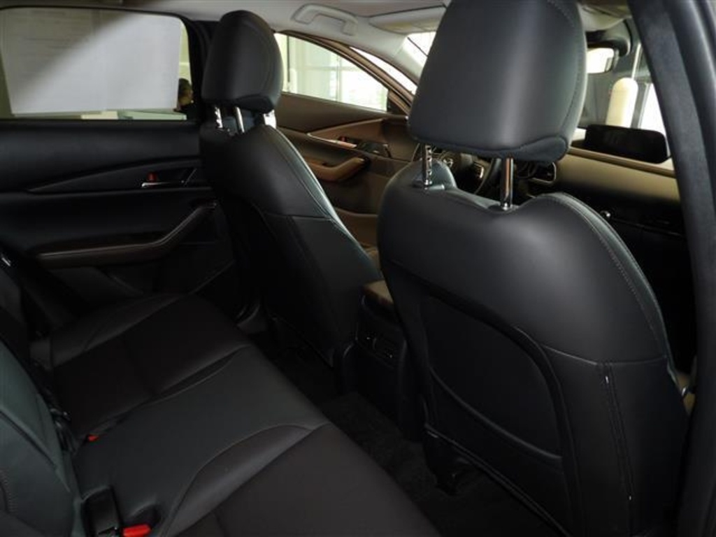 2024 Mazda CX-30 2.5 S Premium photo 17