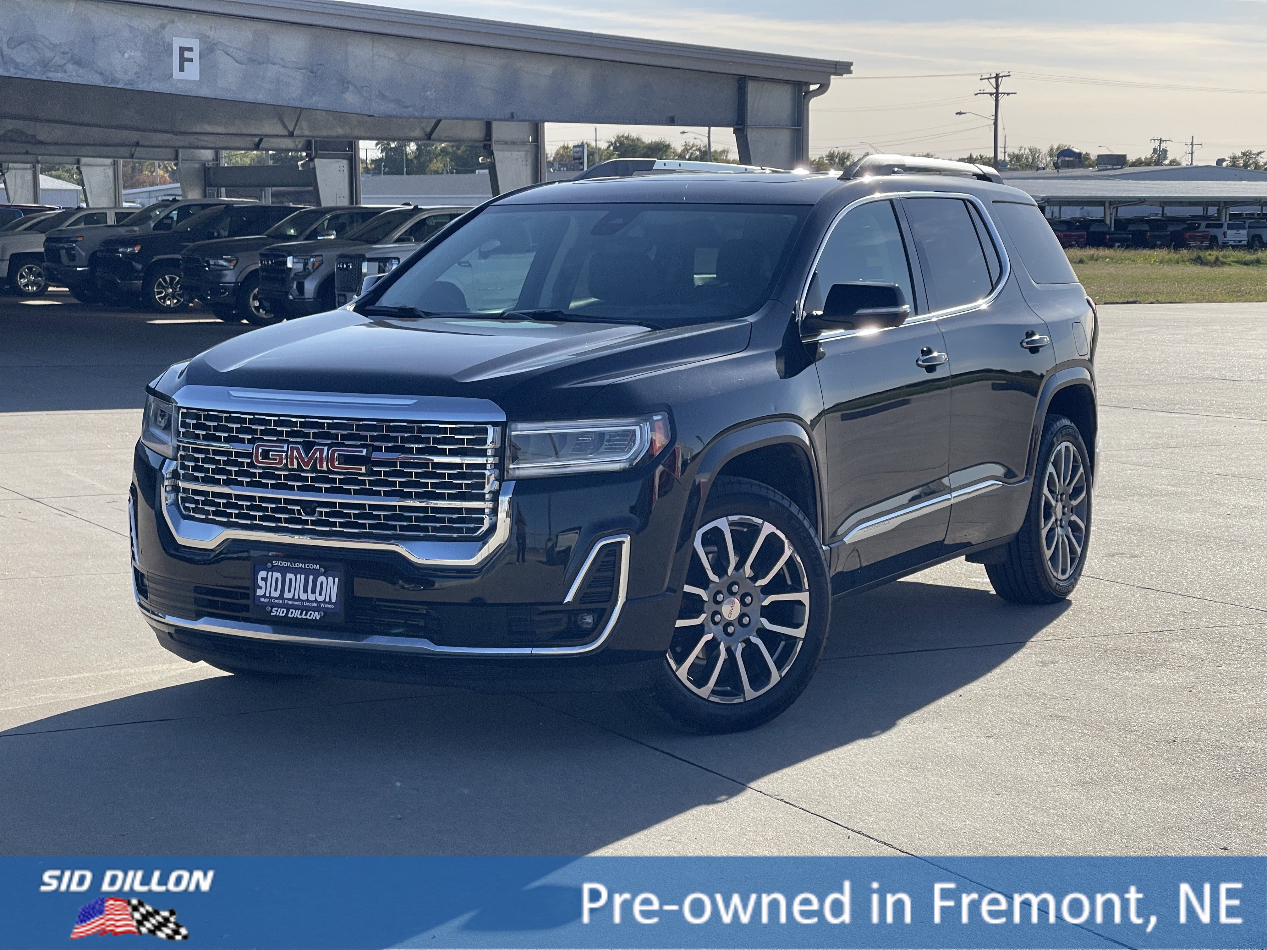 2021 GMC Acadia Denali's photo