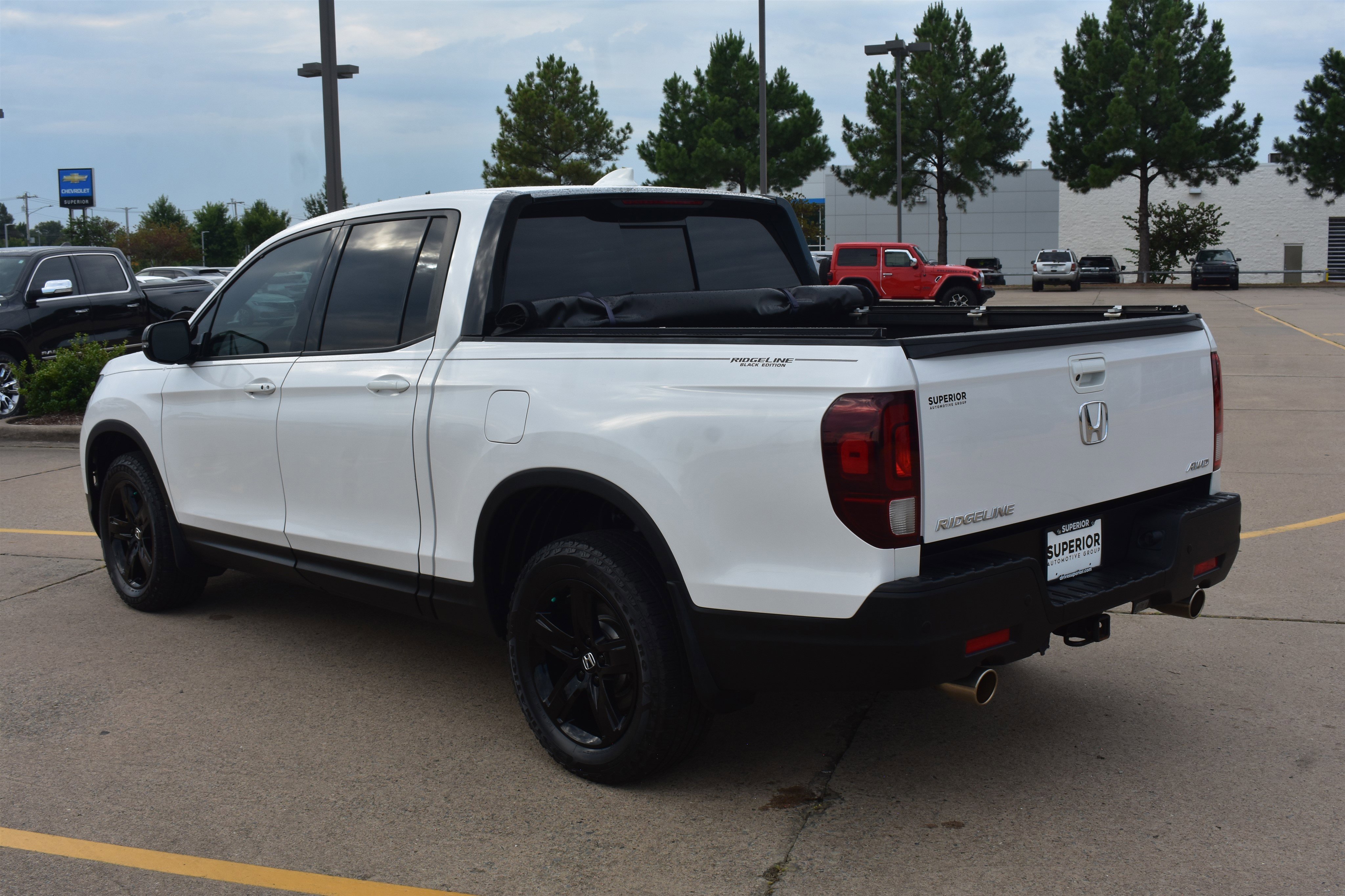 2023 Honda Ridgeline Black Edition photo 6