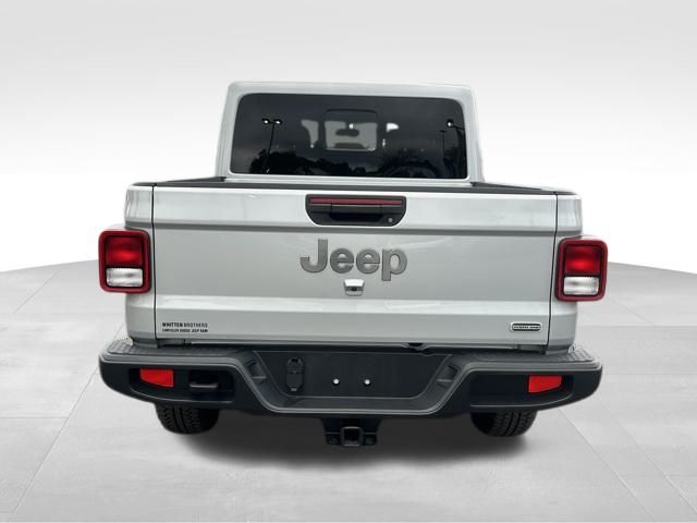 2022 Jeep Gladiator Overland photo 5