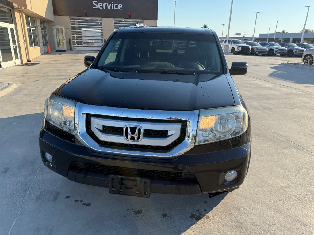 2011 Honda Pilot Touring photo 2