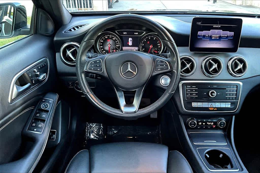 2019 Mercedes Benz GLA 250 4MATIC photo 2