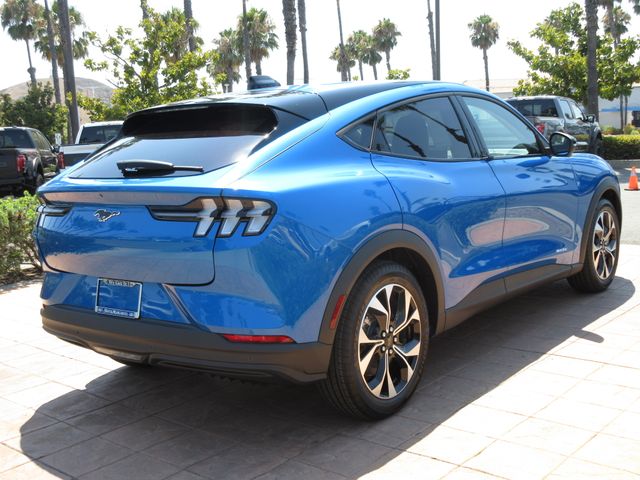 2025 Ford Mustang Mach-E Select photo 4