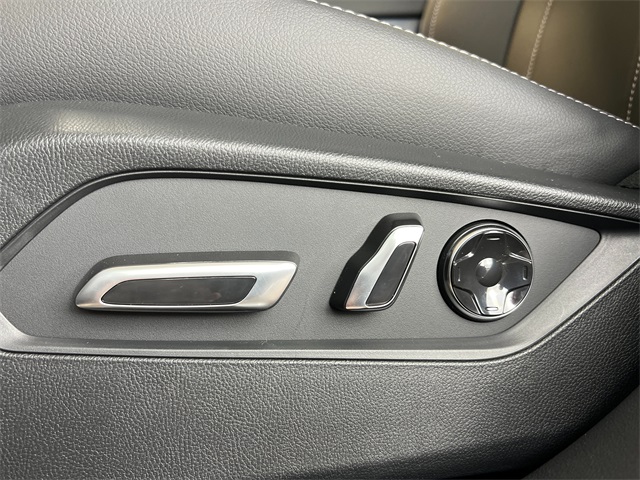 2025 Acura RDX Base photo 11