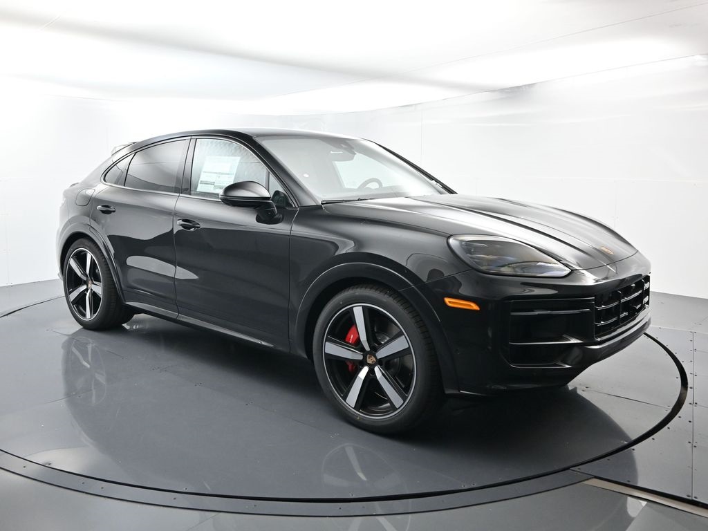 2026 Porsche Cayenne GTS Coupe photo 15