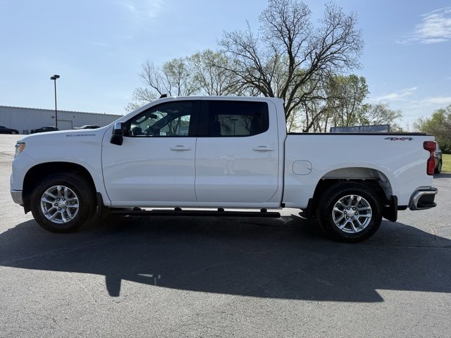2023 Chevrolet Silverado 1500 LT photo 4