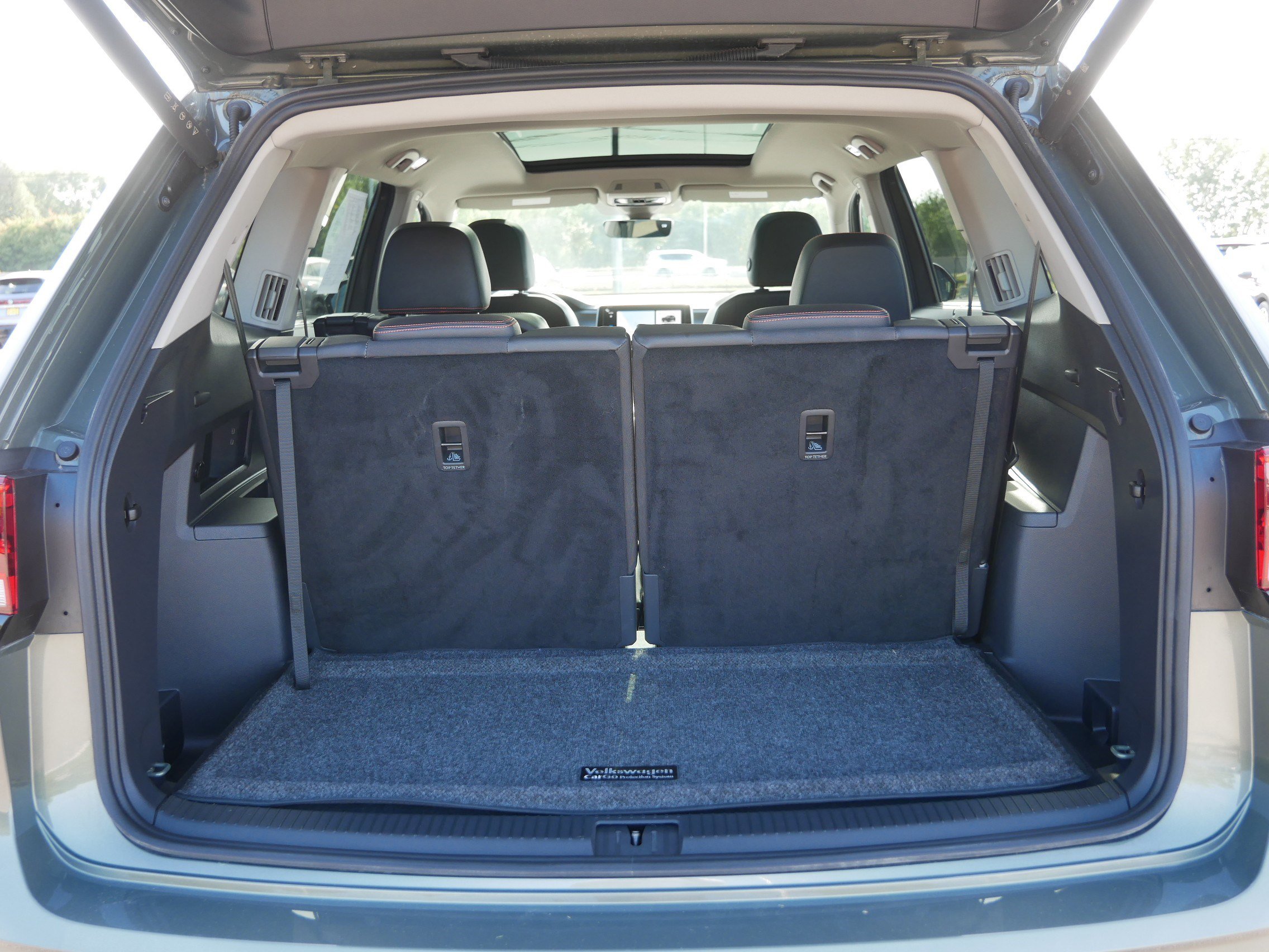 2025 Volkswagen Atlas Peak Edition photo 16