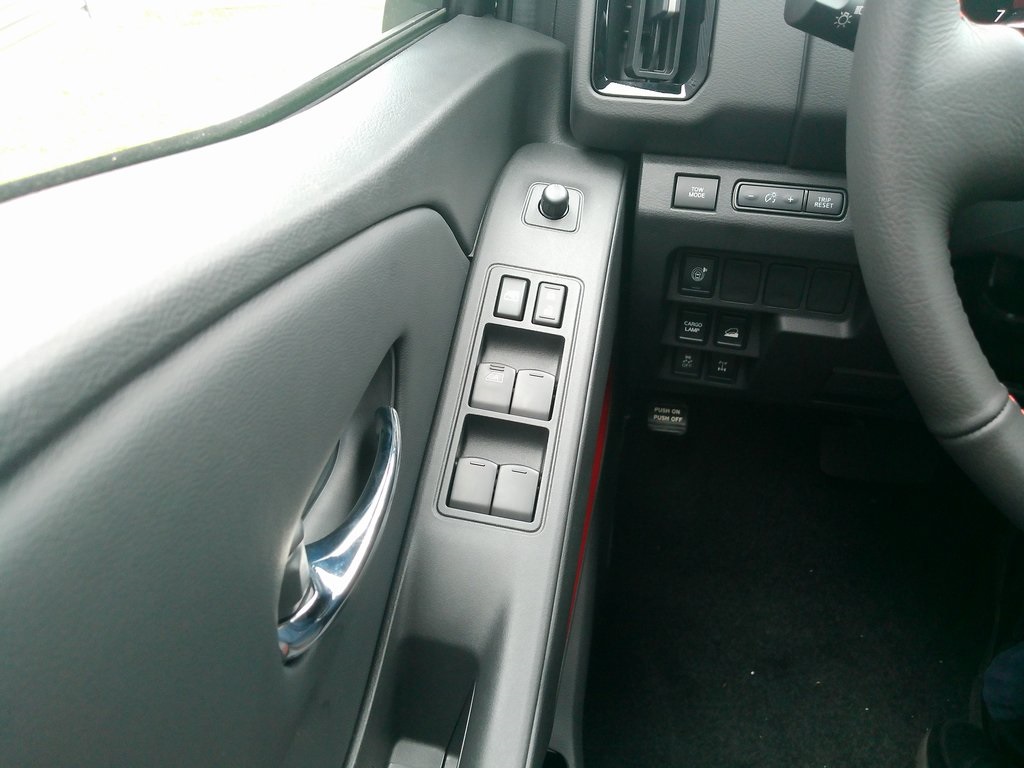 2025 Nissan Frontier Crew Cab PRO-4X photo 34