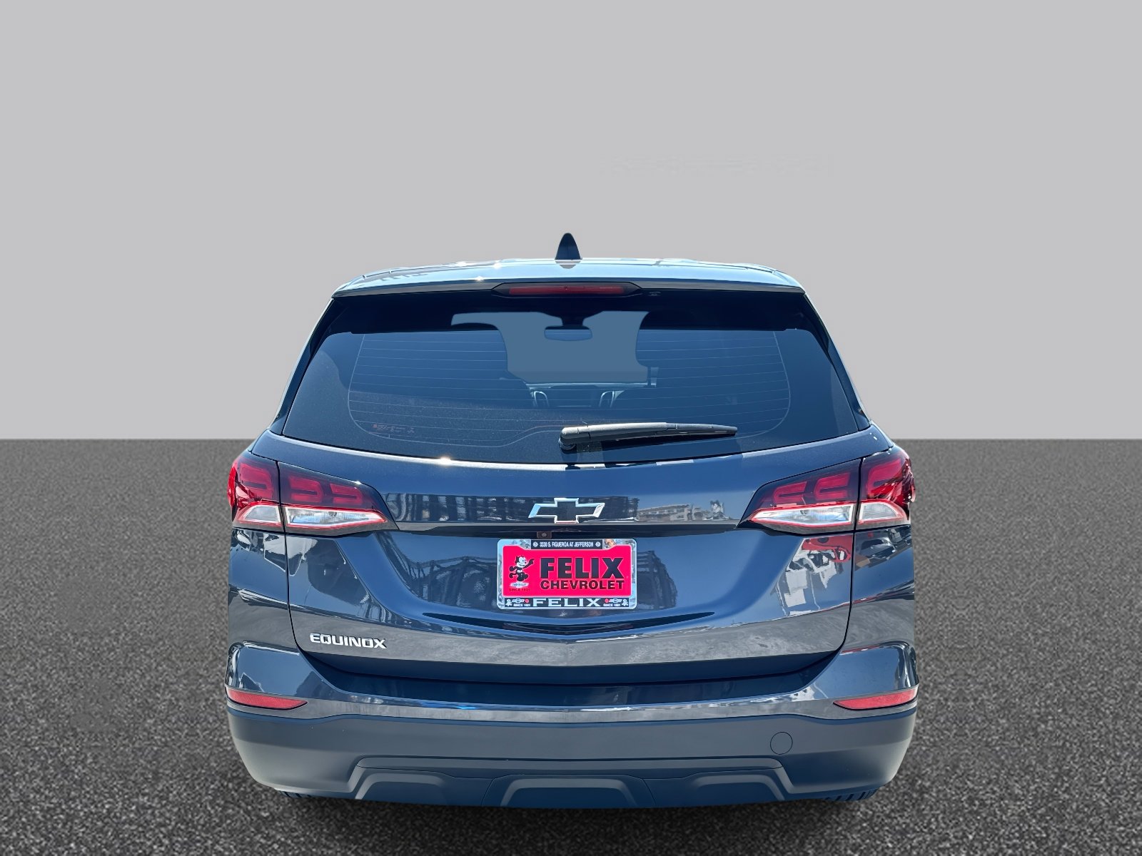 2022 Chevrolet Equinox LS photo 3
