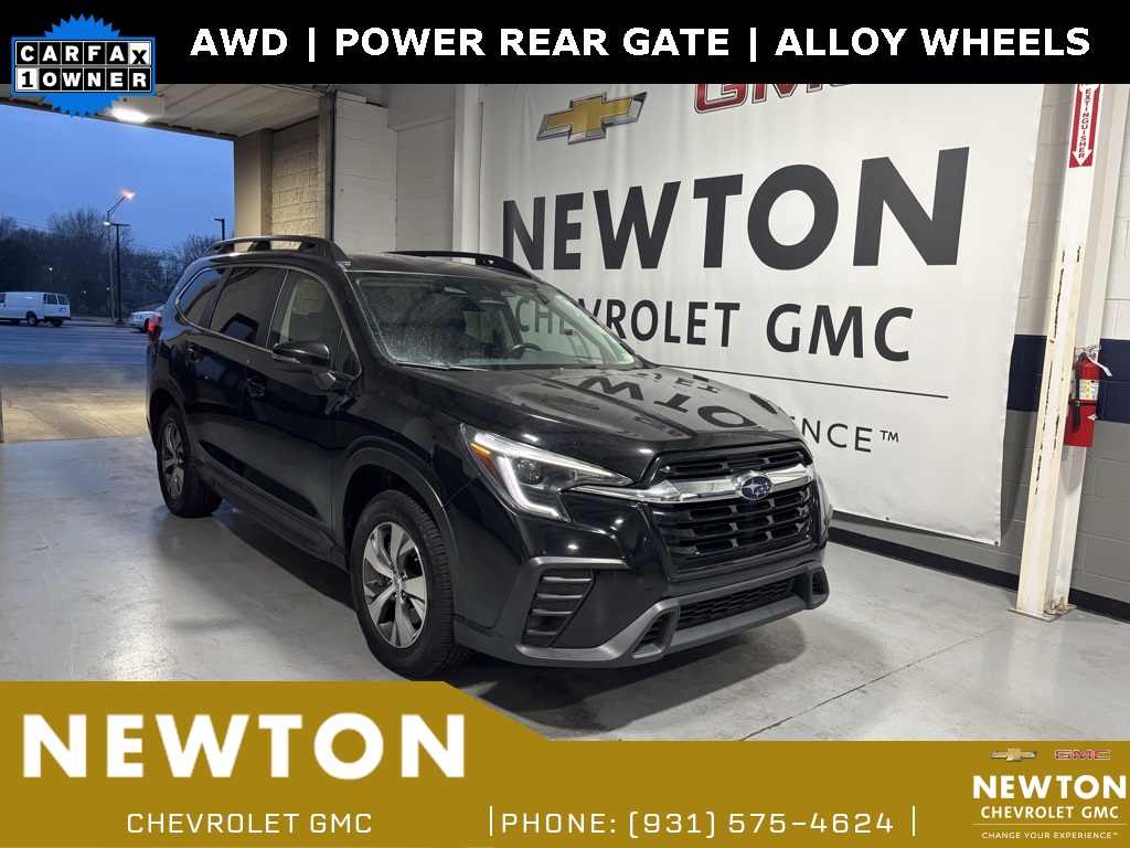 2023 Subaru Ascent Premium's photo