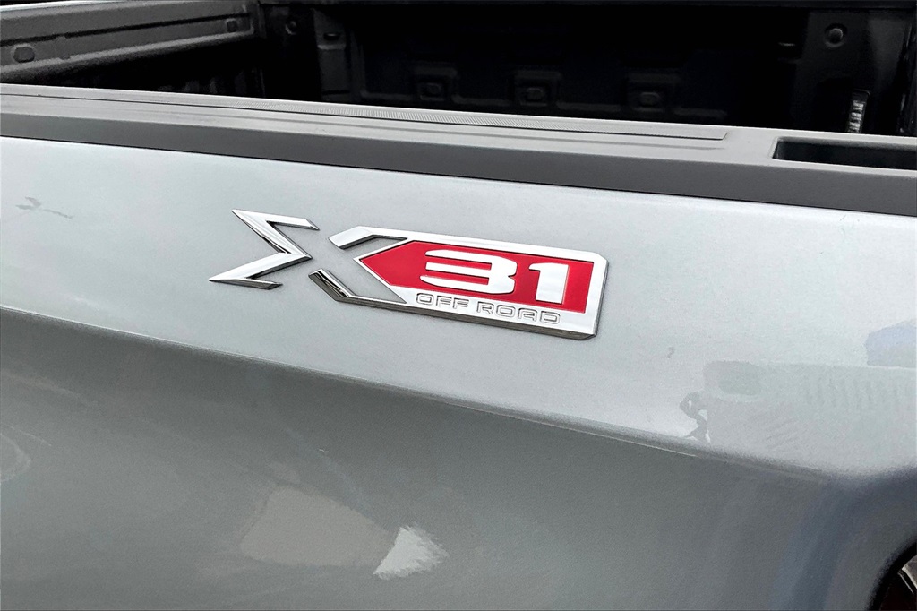 Image 8 of Pre-Owned 2023 GMC Sierra 1500 SLT