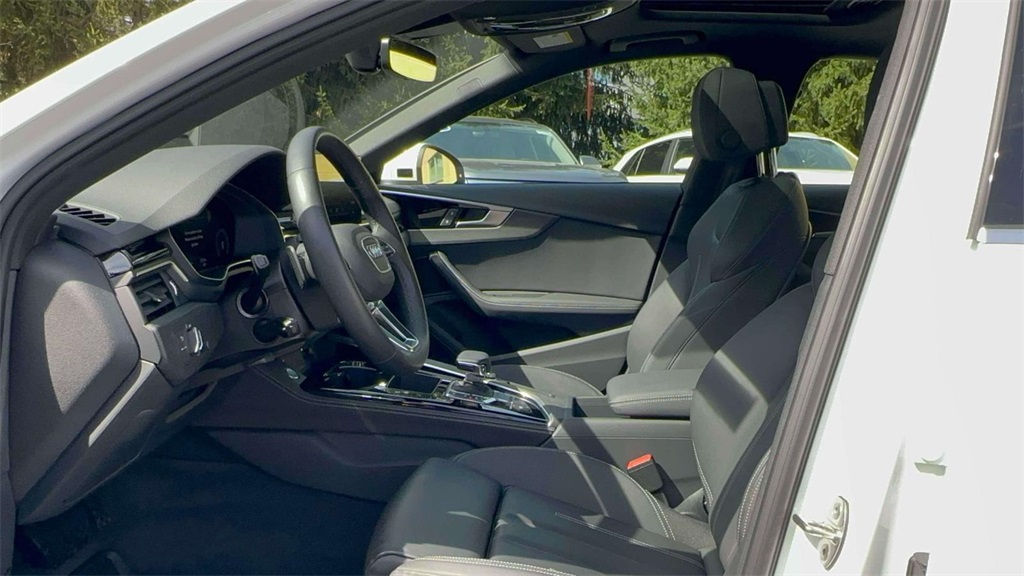 2023 Audi A4 45 S line Premium Plus Quattro photo 13
