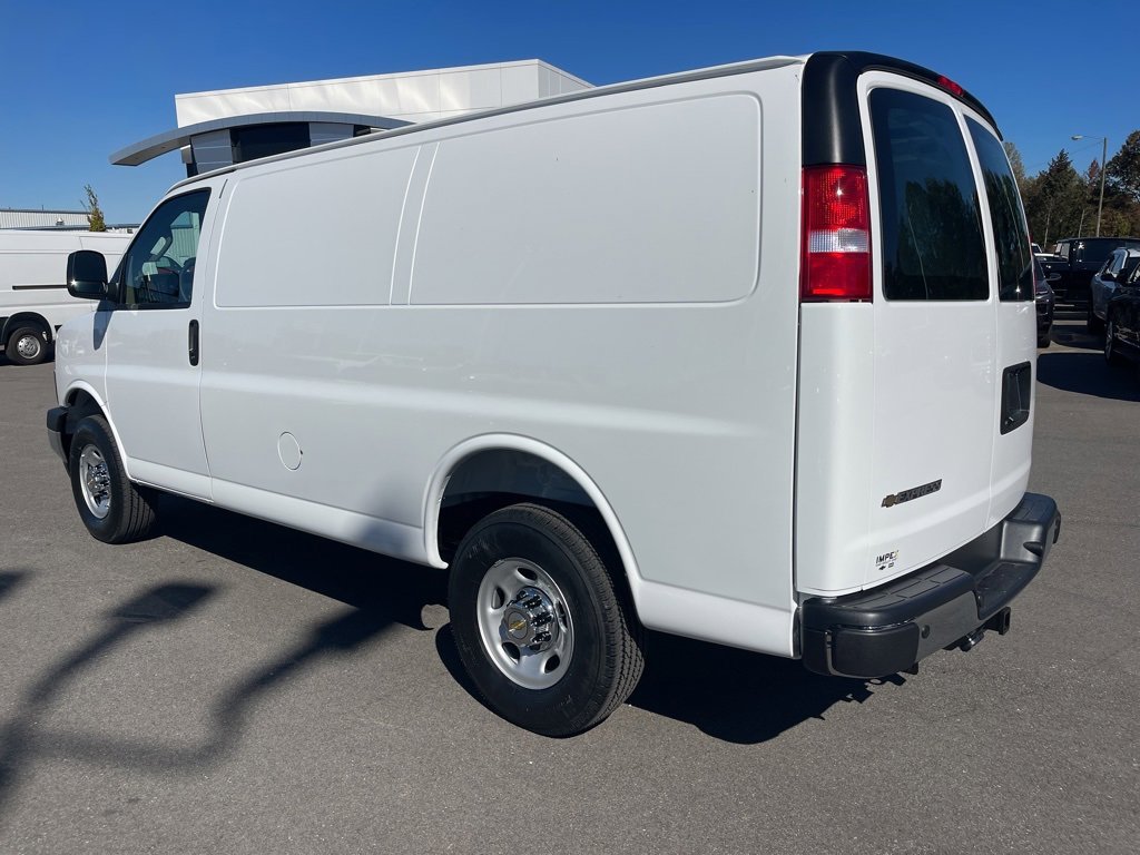 2025 Chevrolet Express 2500 Work Van photo 2