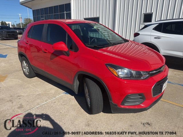 2020 Chevrolet Trax LS's photo