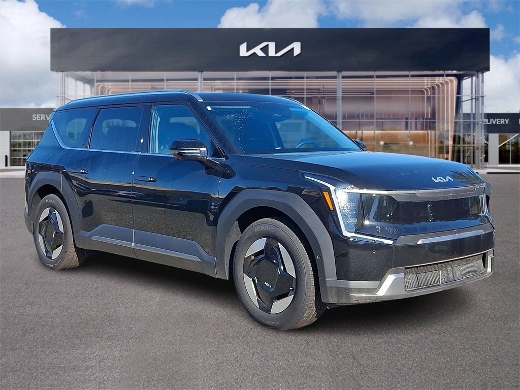 2026 Kia EV9 Wind's photo