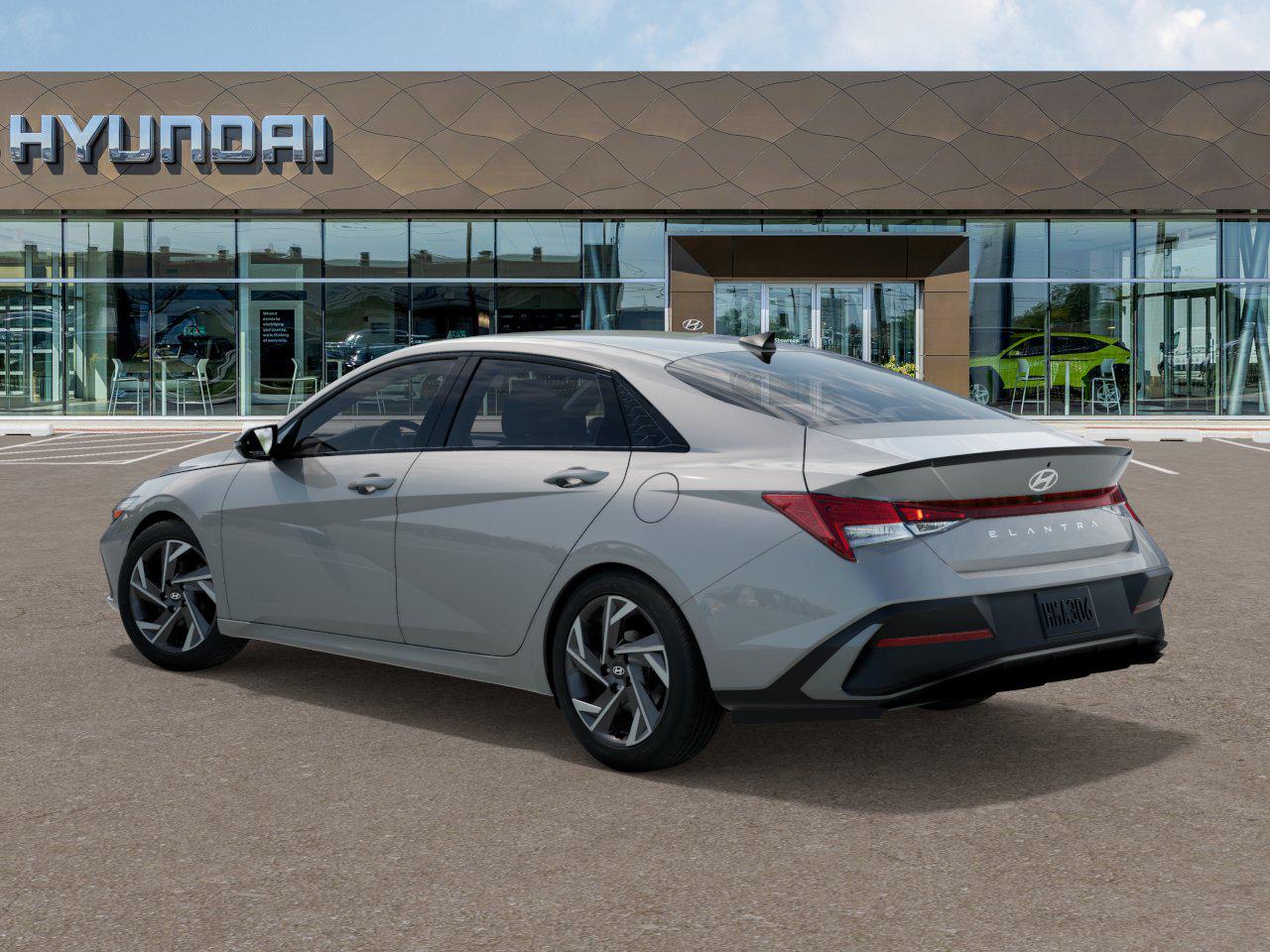 2025 Hyundai Elantra SEL Sport photo 3