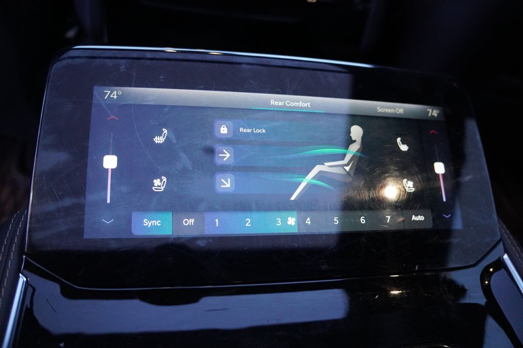 2024 Jeep Grand Wagoneer L II Obsidian photo 4