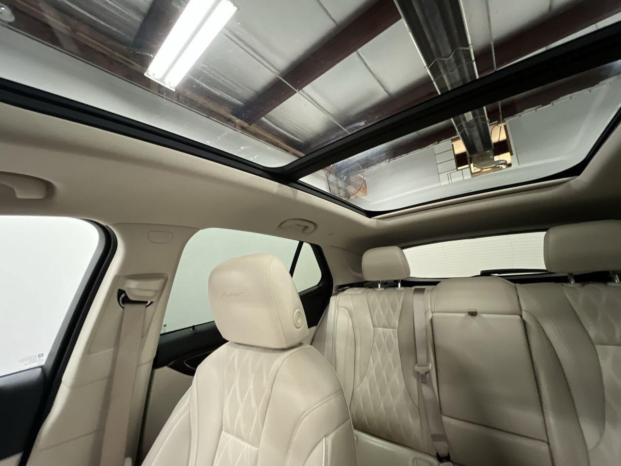 2022 Buick Envision Avenir photo 18