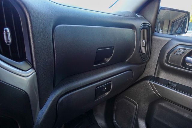 2021 Chevrolet Silverado 1500 Custom photo 24