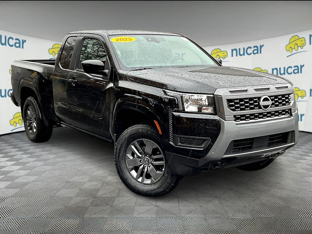 2025 Nissan Frontier SV's photo
