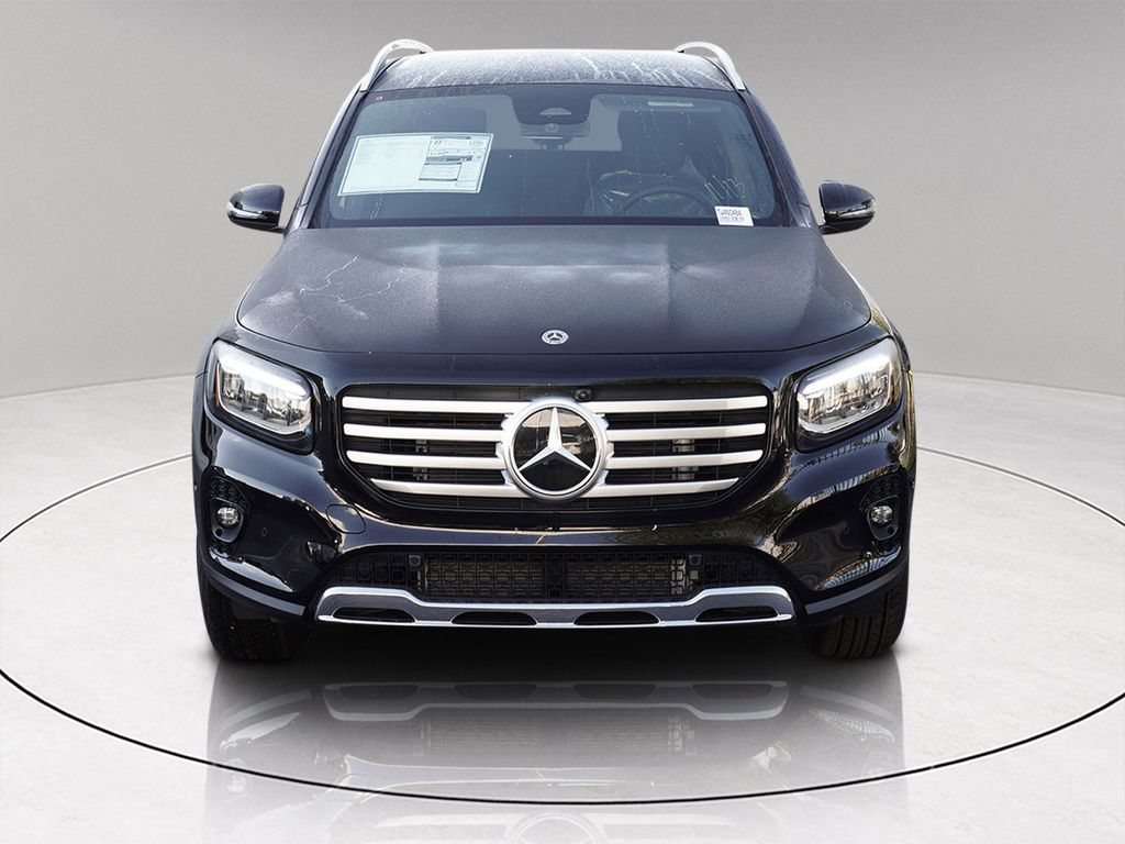 2026 Mercedes Benz GLB 250 4MATIC photo 2