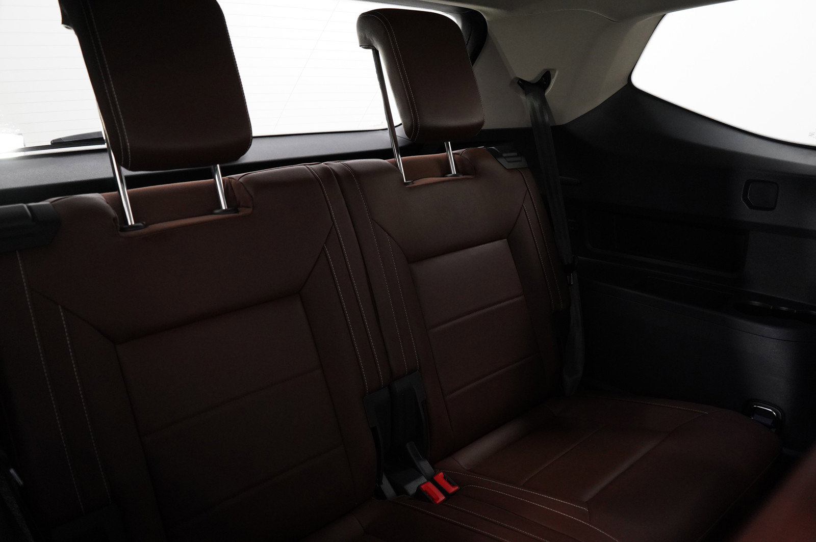 2021 Volkswagen Atlas SE Technology R-Line photo 12