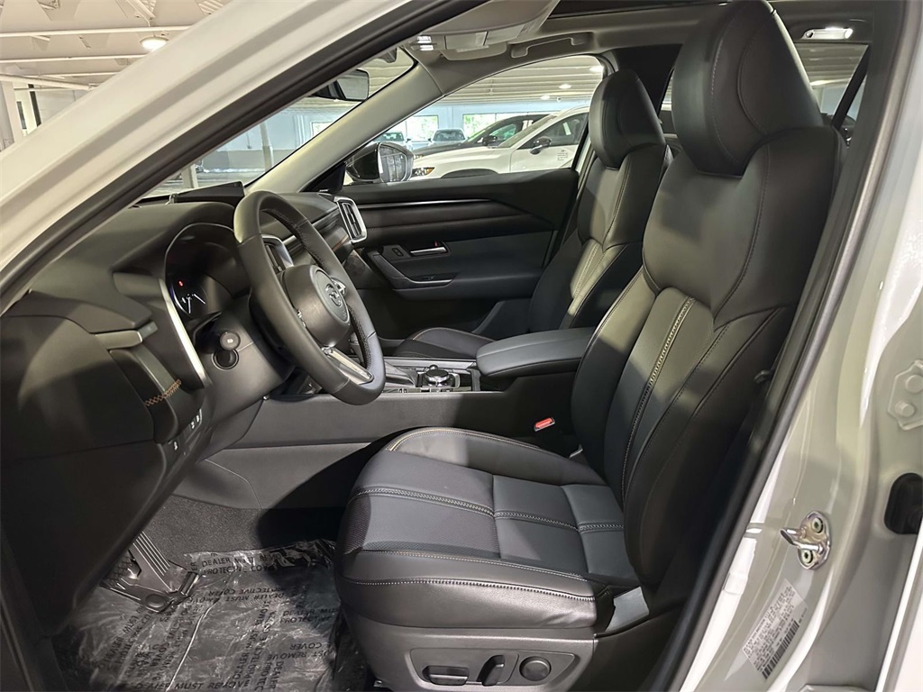 2025 Mazda CX-50 Premium photo 14