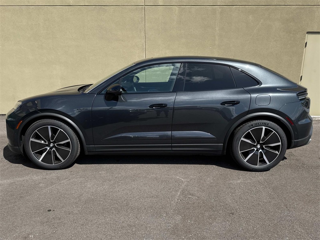 2024 Porsche Macan Electric 4 photo 2