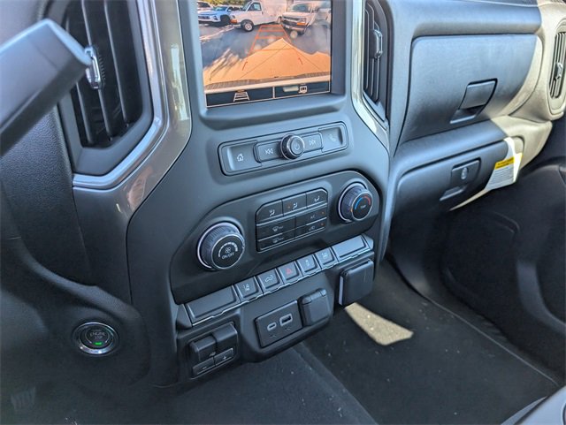 2025 Chevrolet Silverado 2500HD Custom photo 13