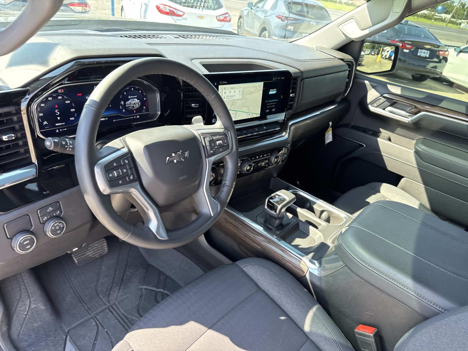 2025 Chevrolet Silverado RST photo 34