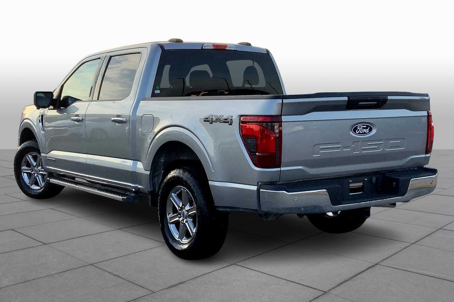2024 Ford F-150 XLT photo 9