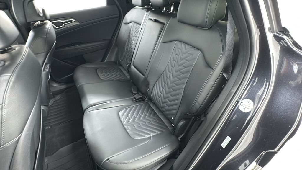 2026 Kia Sportage X-Line photo 11
