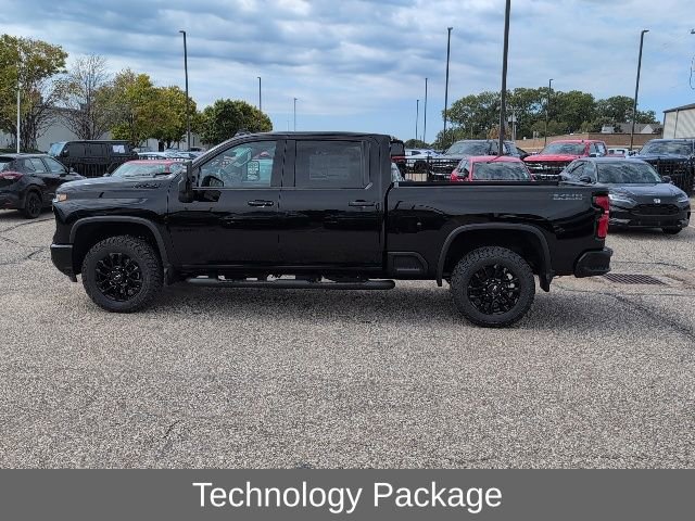 2025 Chevrolet Silverado 2500HD LTZ photo 2