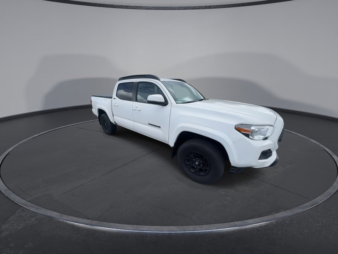 2022 Toyota Tacoma SR5 photo 2