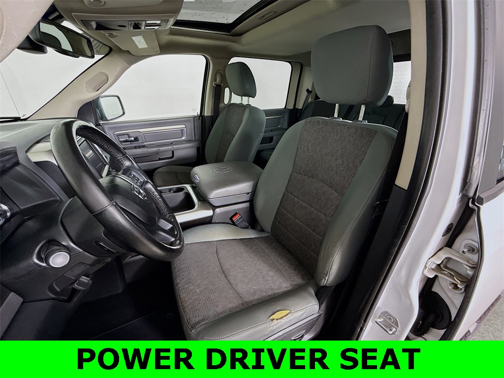 2016 Ram 1500 Big Horn photo 2