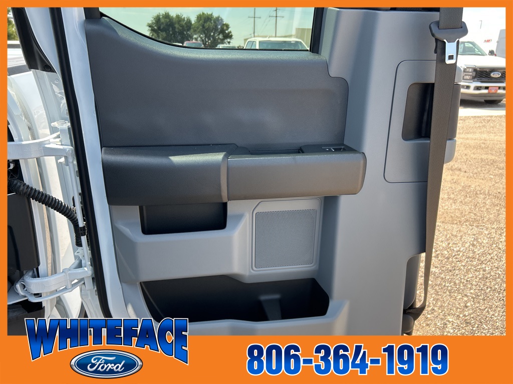 2025 Ford F-350 XLT photo 31