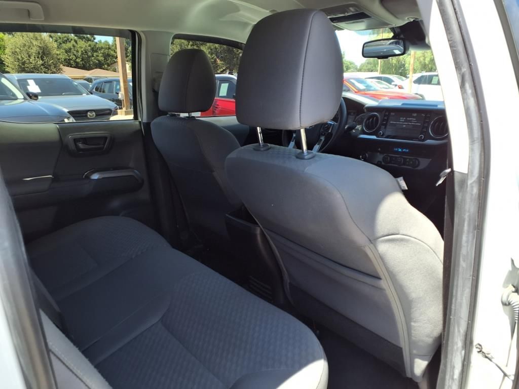 2023 Toyota Tacoma TRD Sport V6 photo 19