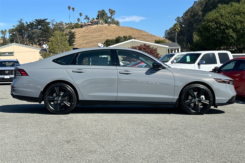 2025 Honda Accord Hybrid Sport-L photo 2