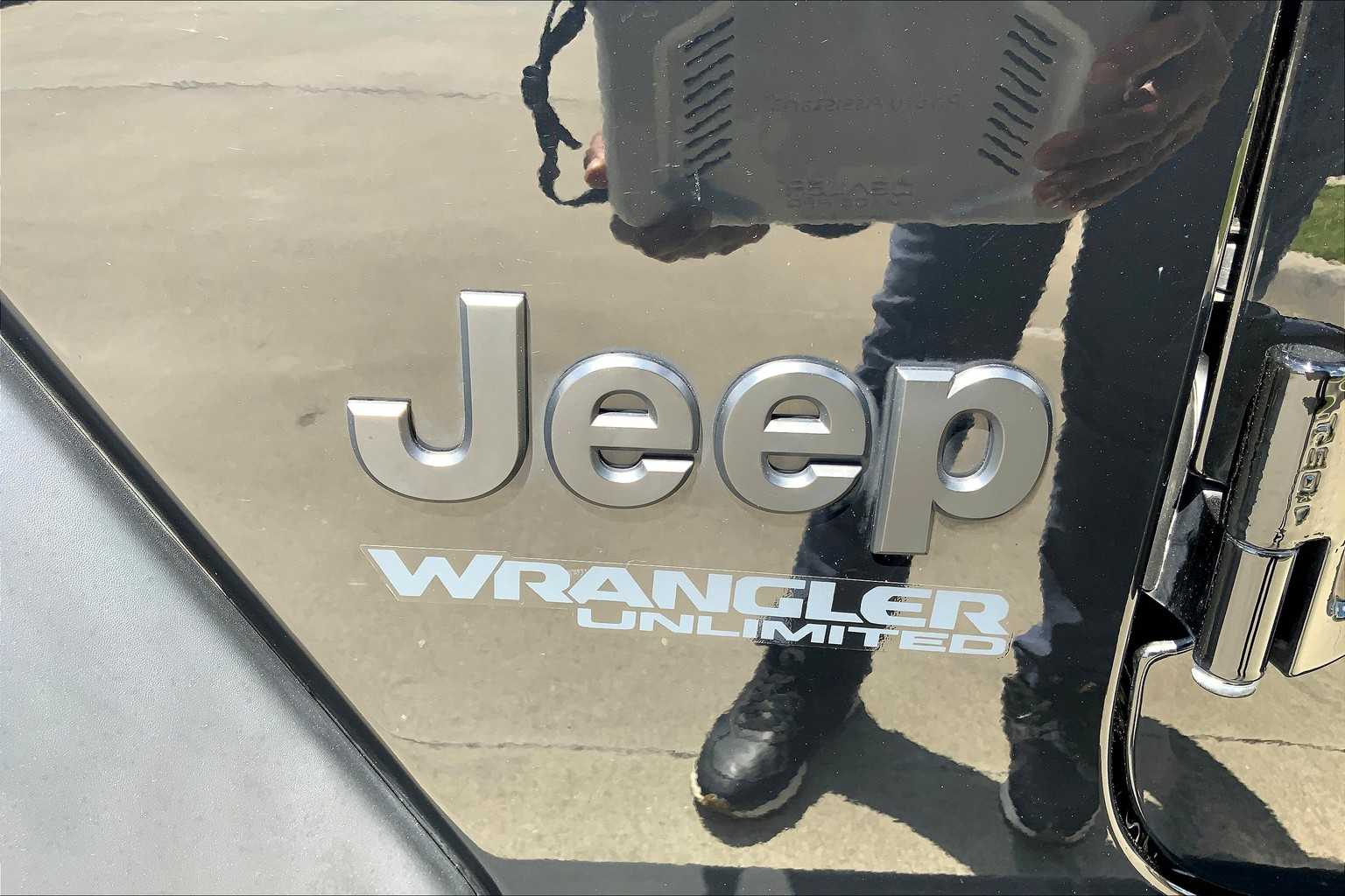 2022 Jeep Wrangler Unlimited Willys photo 30