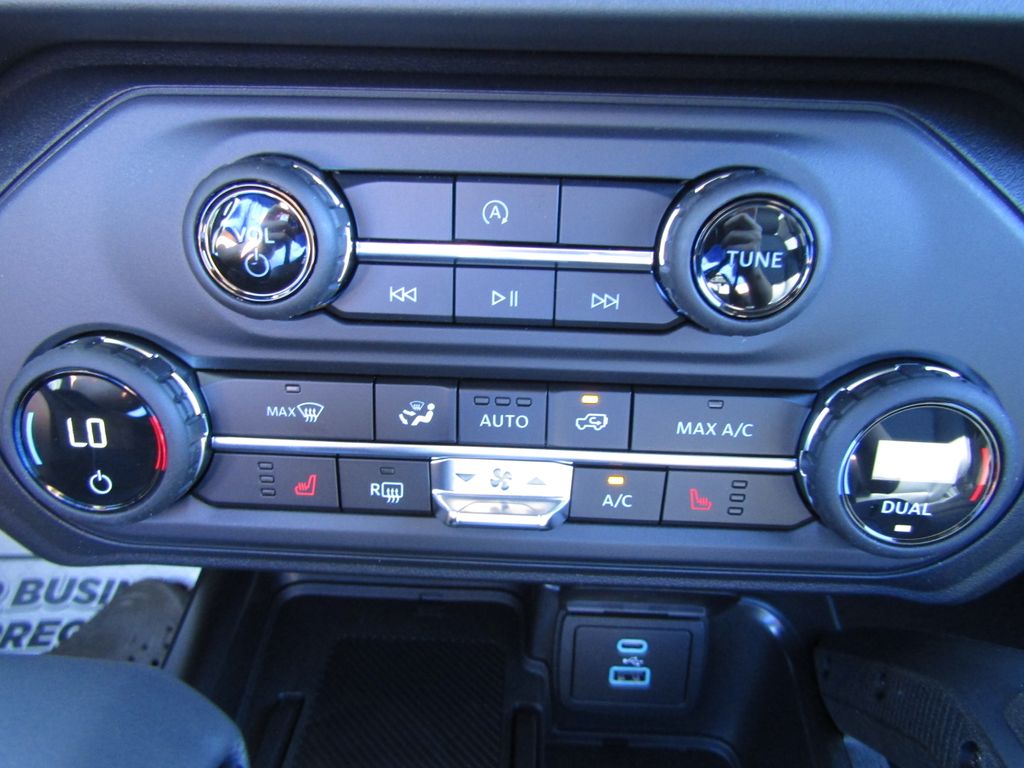 2025 Ford Bronco Big Bend photo 29