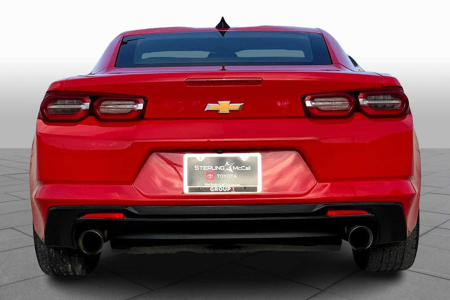 2023 Chevrolet Camaro 1LT photo 4