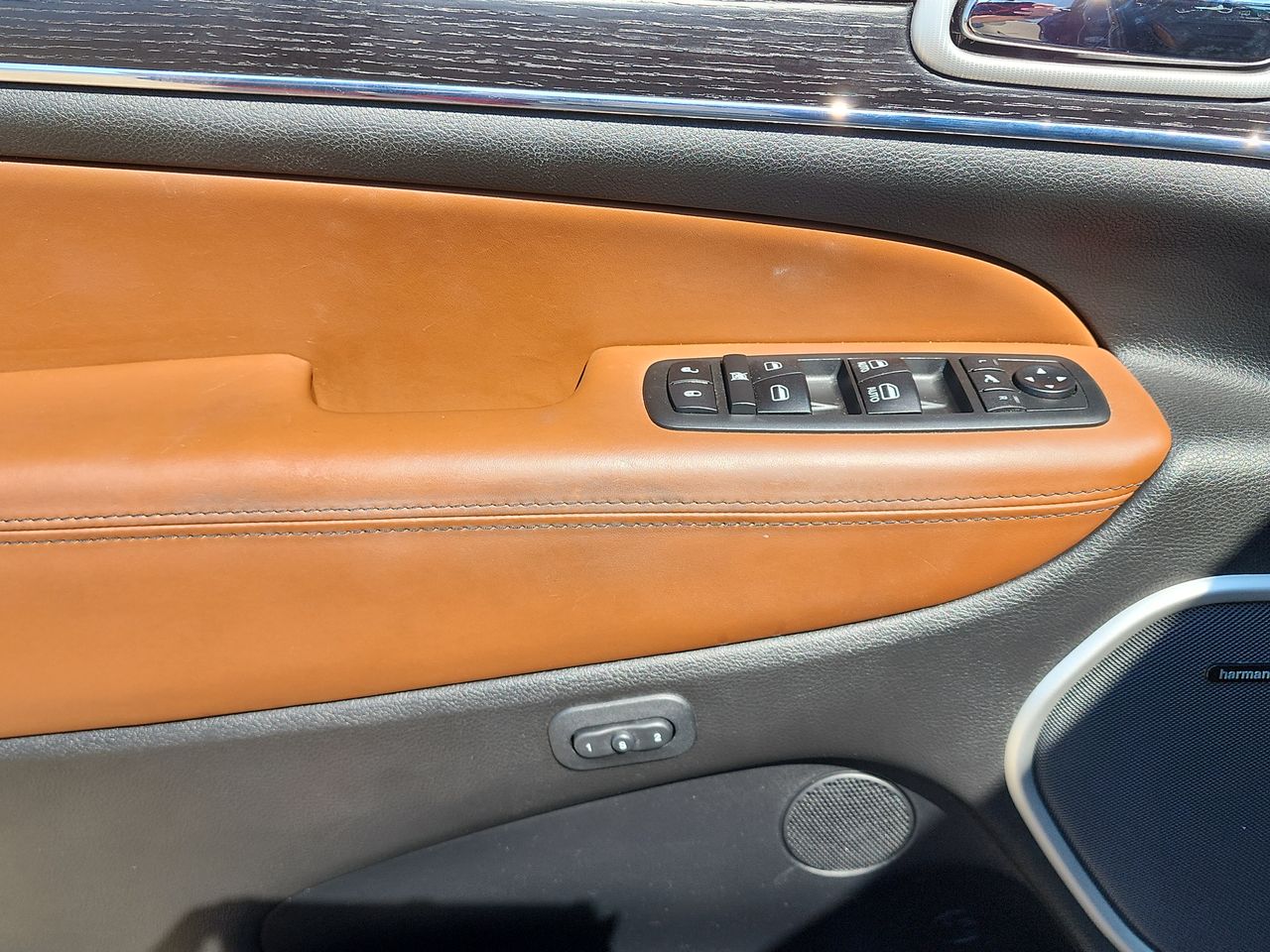 2020 Jeep Grand Cherokee Summit photo 9
