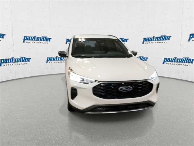 2026 Ford Escape ST-Line photo 3