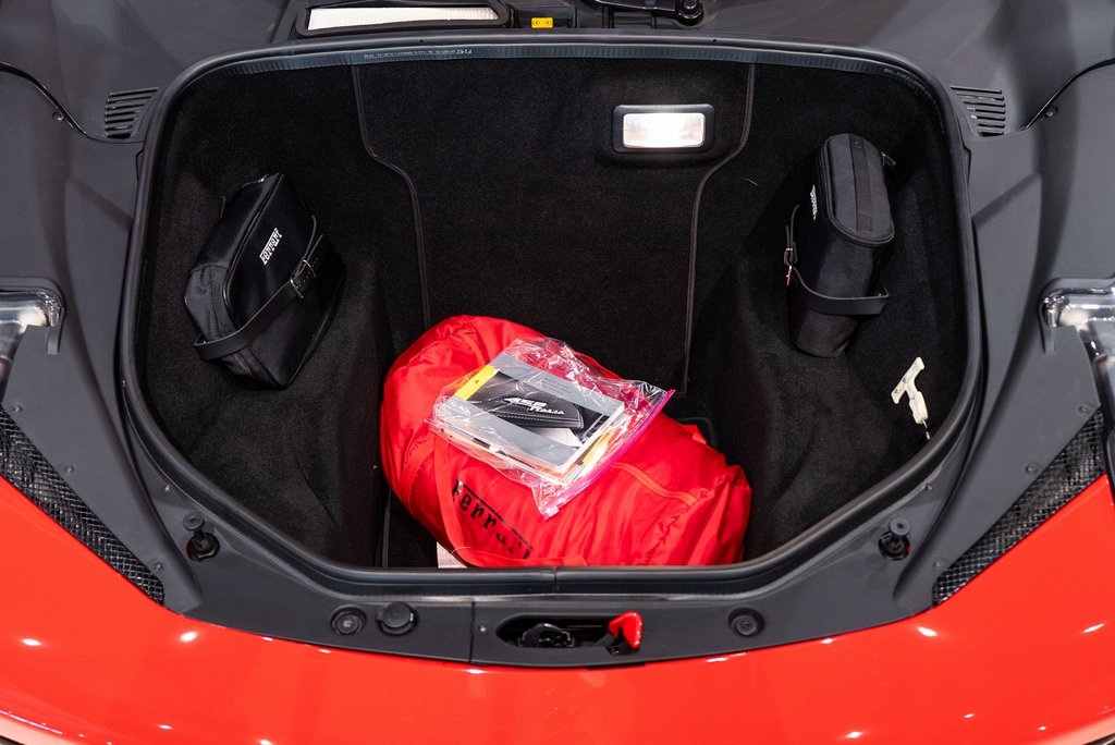 2015 Ferrari 458 Italia Base photo 17